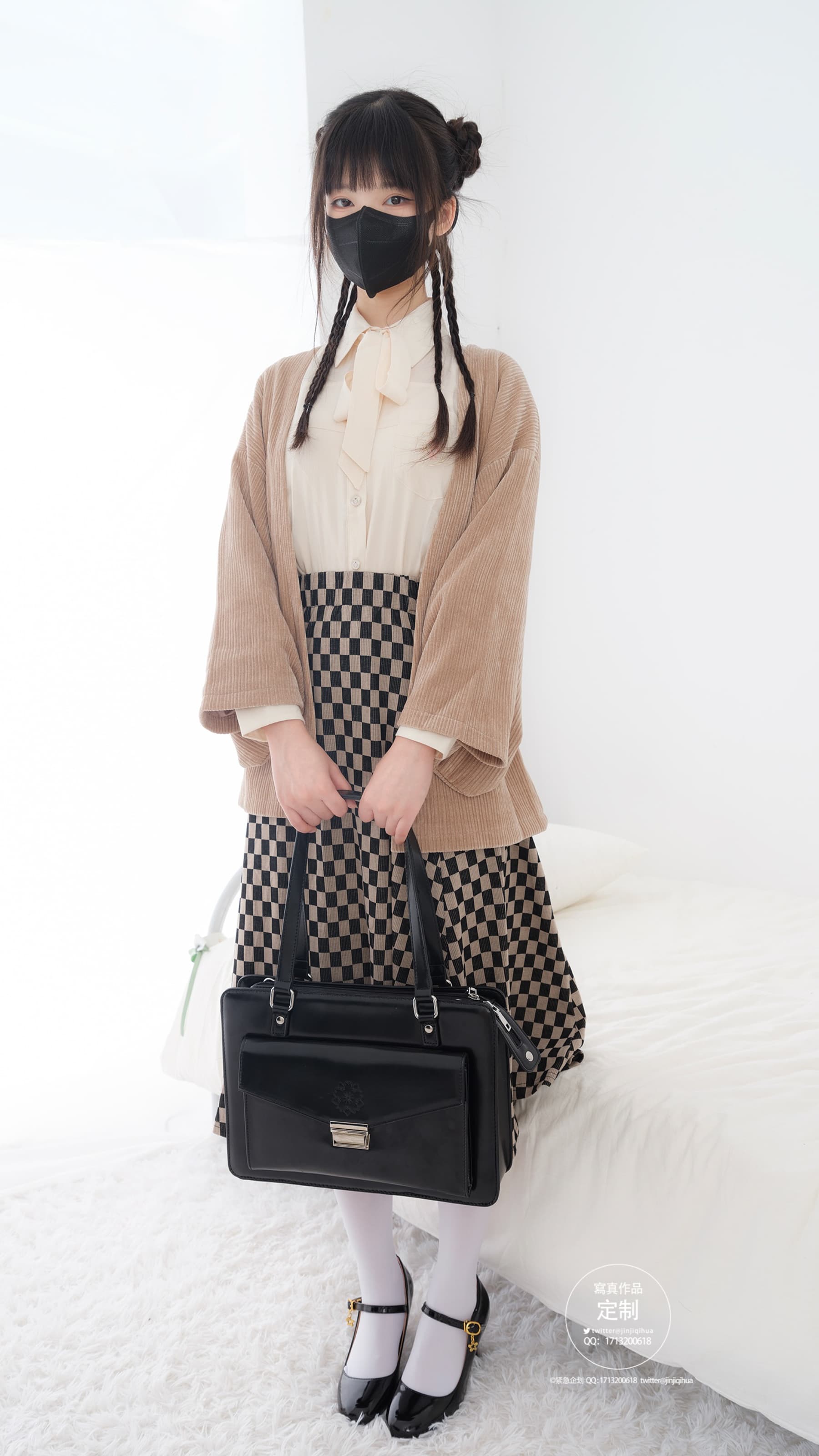 EX007 见希w 民国制服 白丝 – [紧急企划] - 喵图录