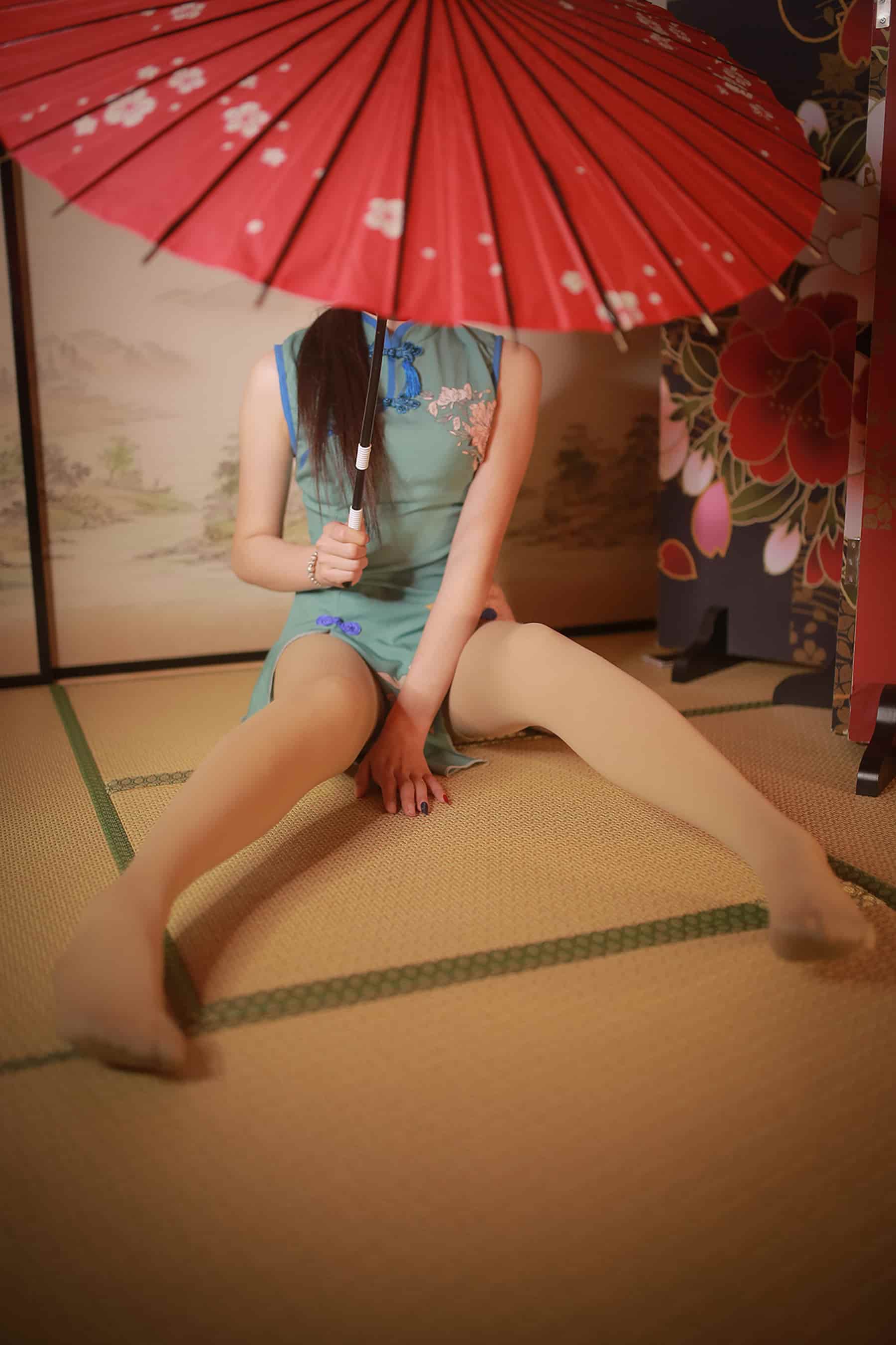 NO.142 伞下的旗袍少女 – [风之领域] - 喵图录