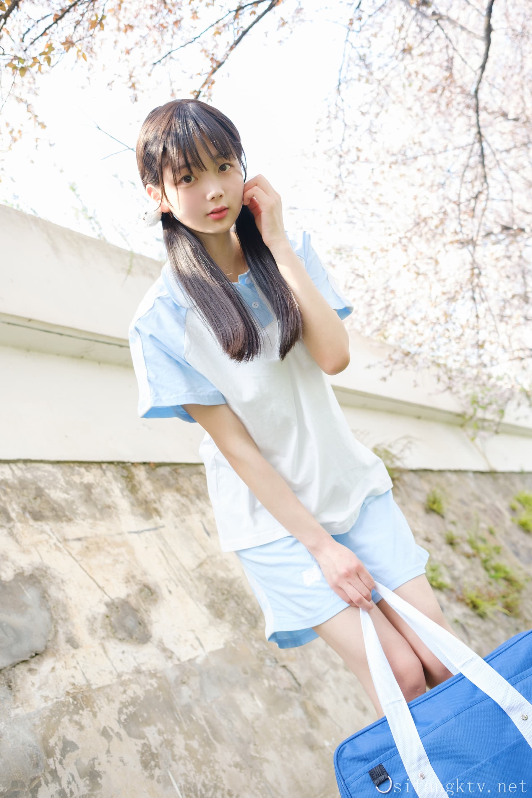 NO.028 美少女清纯与风骚并存 – [稚乖画册] - 喵图录