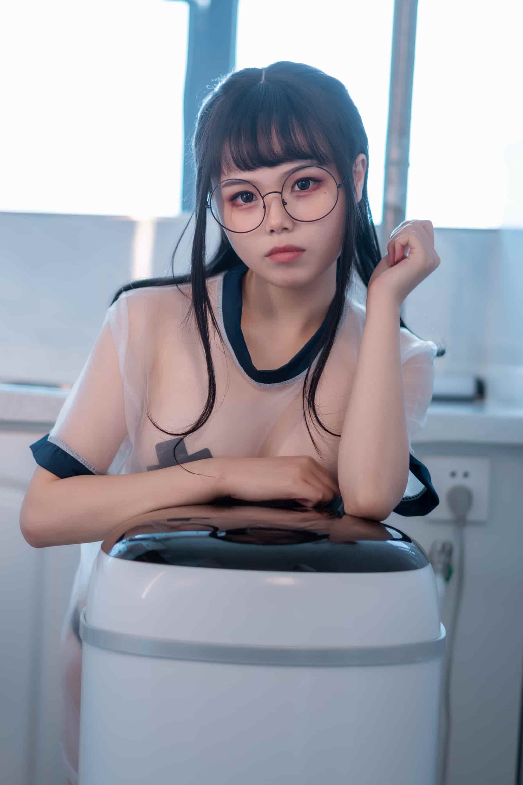 NO.009 喝酸奶的眼镜娘 – [七月喵子] - 喵图录