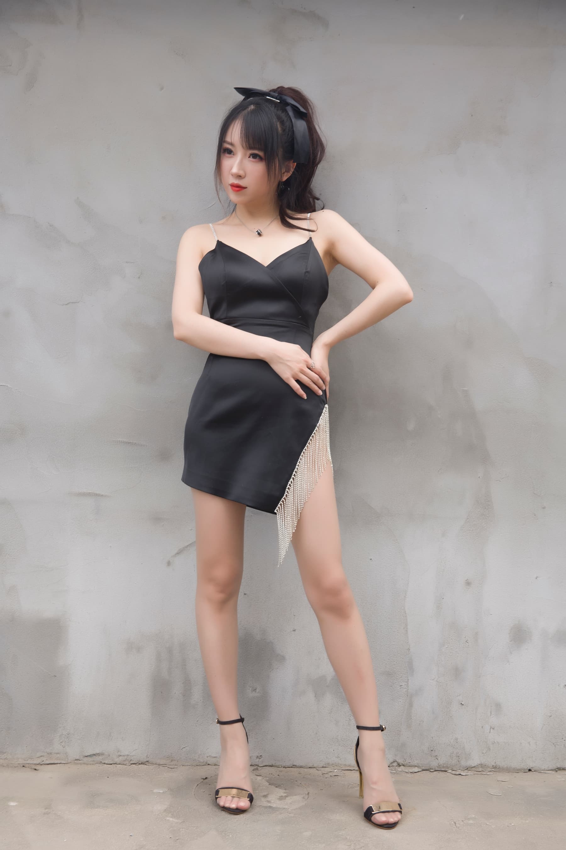 NO.018 黑色流苏 – [小女巫露娜] - 喵图录