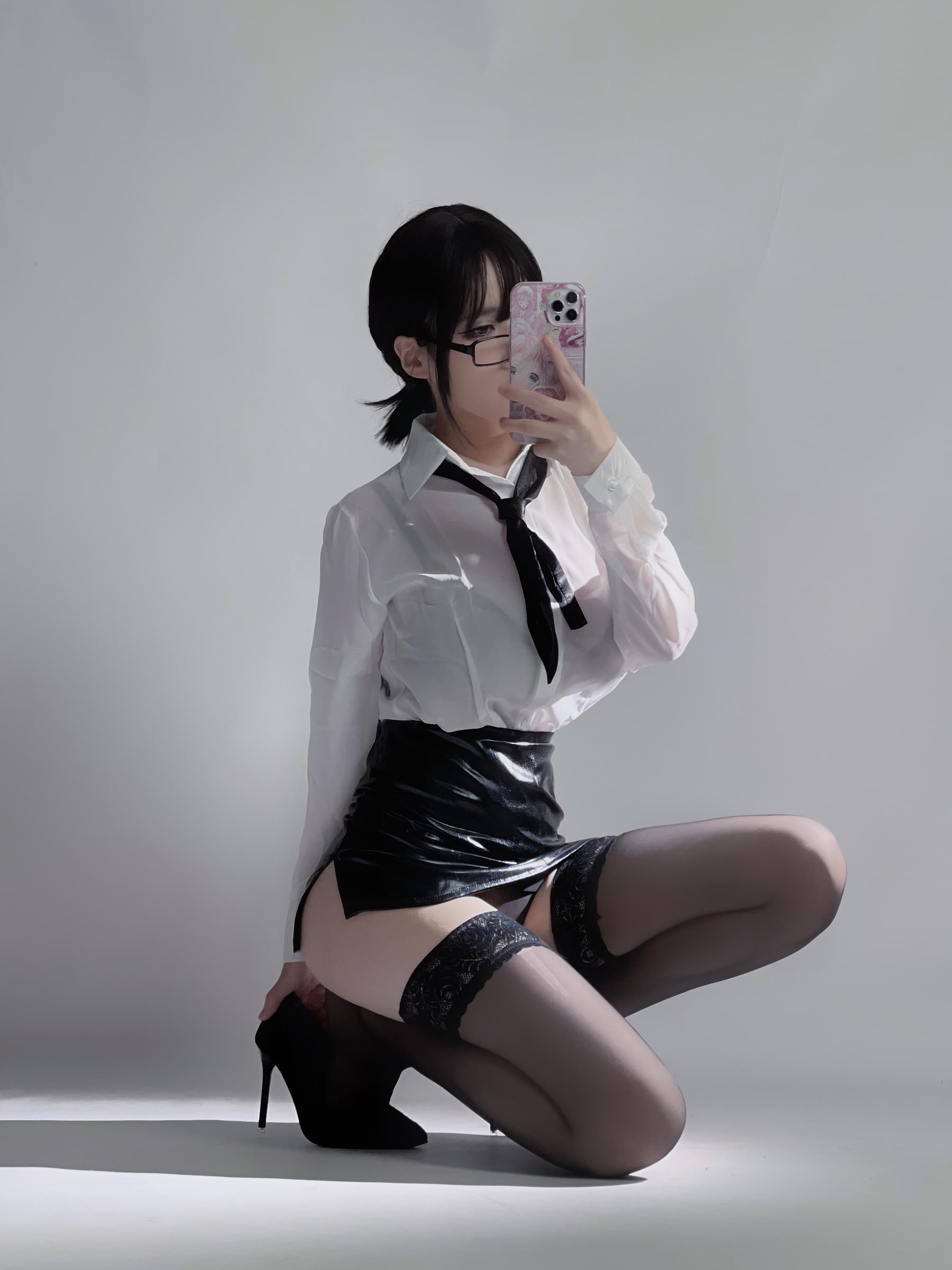 幼愛Youmeko NO.012 黑丝眼镜 – [幼愛youmeko] - 喵图录
