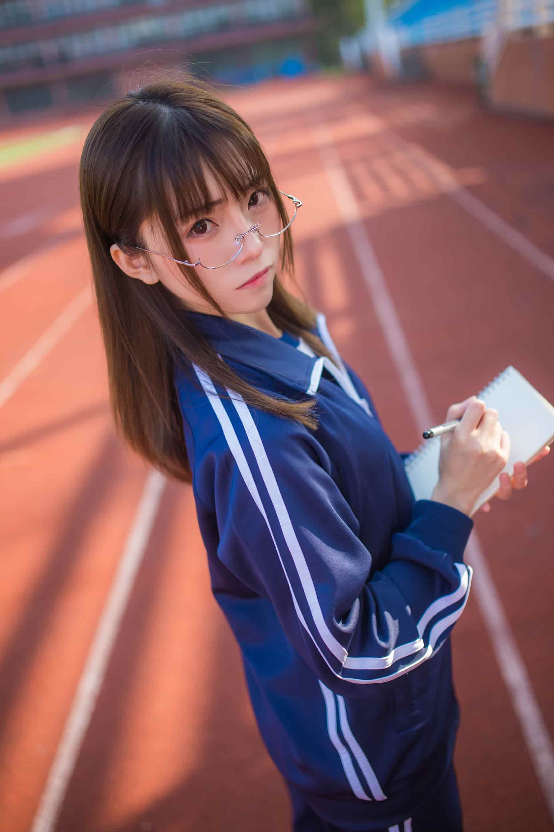 NO.044 运动服女孩 深蓝 – [Kitaro_绮太郎] - 喵图录