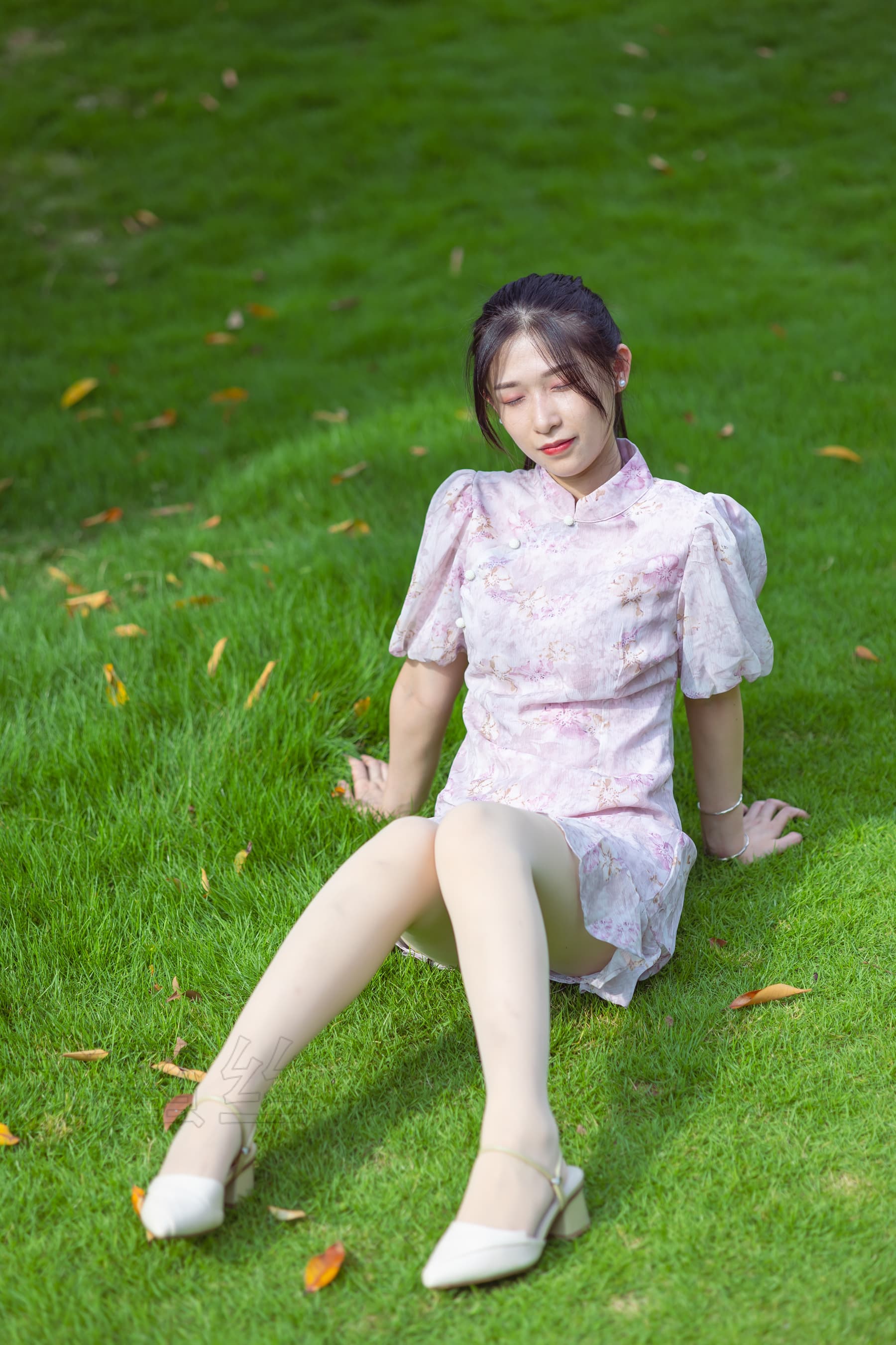 穿搭写真 NO.065 – [尤蜜丝] - 喵图录
