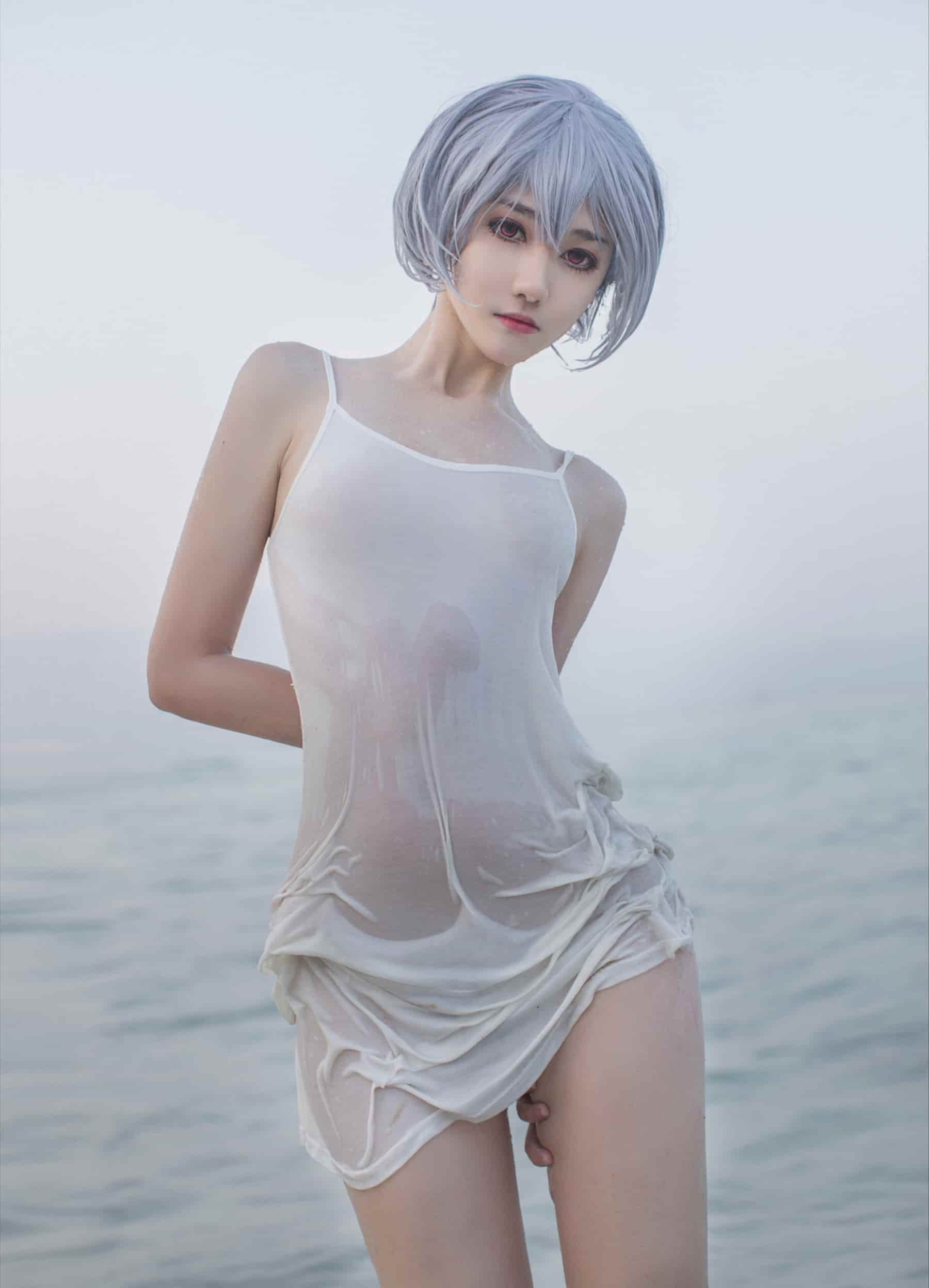 NO.002 绫波丽白裙 – [南桃Momoko] - 喵图录