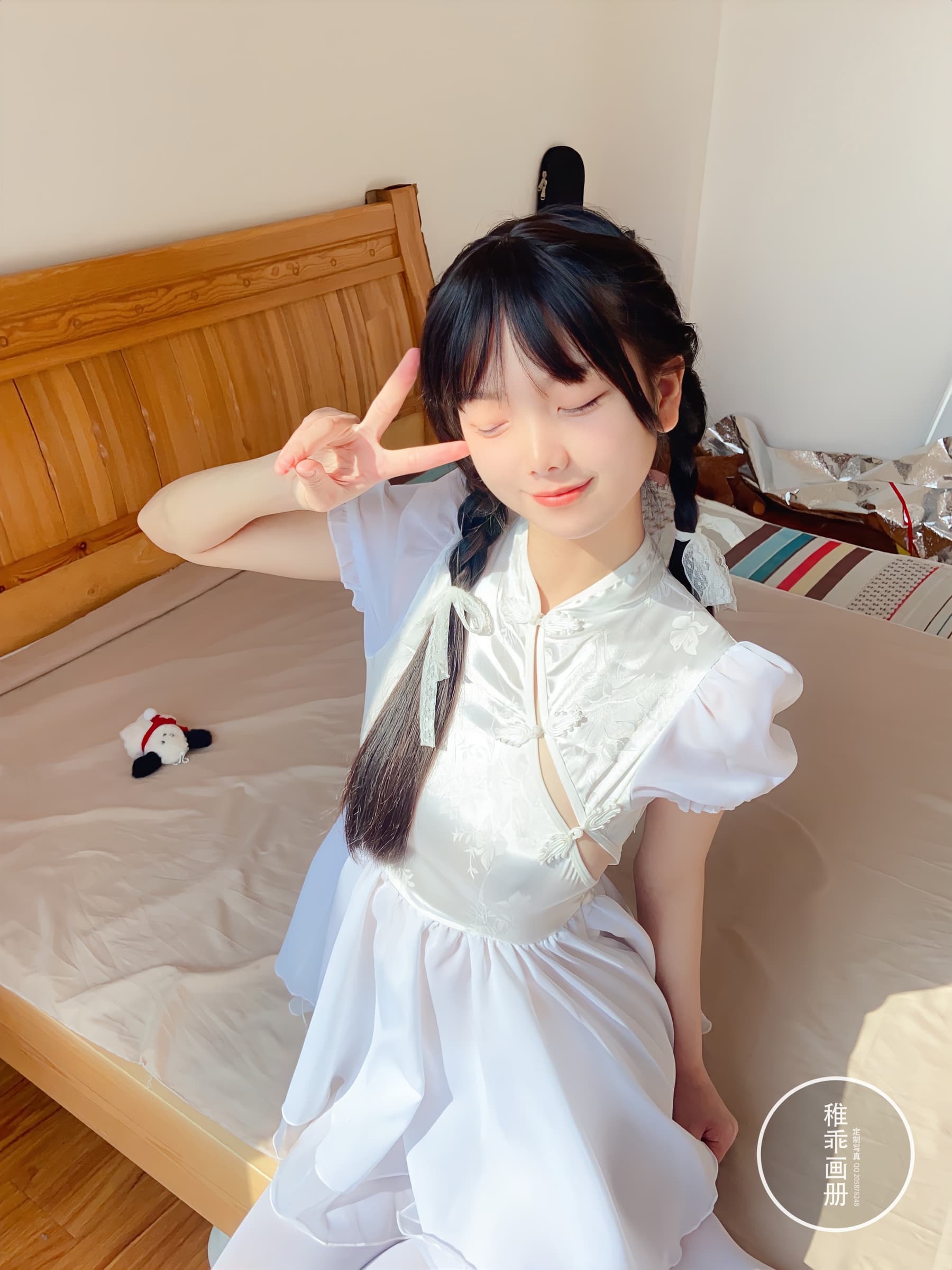 NO.016 夜夜 嬉戏 80d白丝 – [稚乖画册] - 喵图录