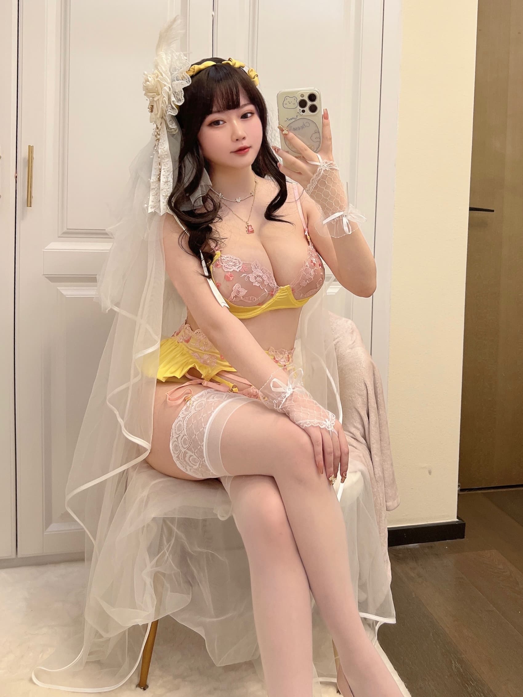 NO.047 丰满的一月 – [是依酱吖] - 喵图录